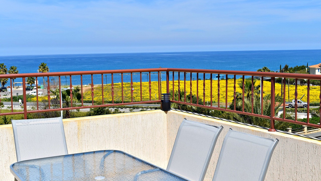 Photo of Outdoor in Latsi