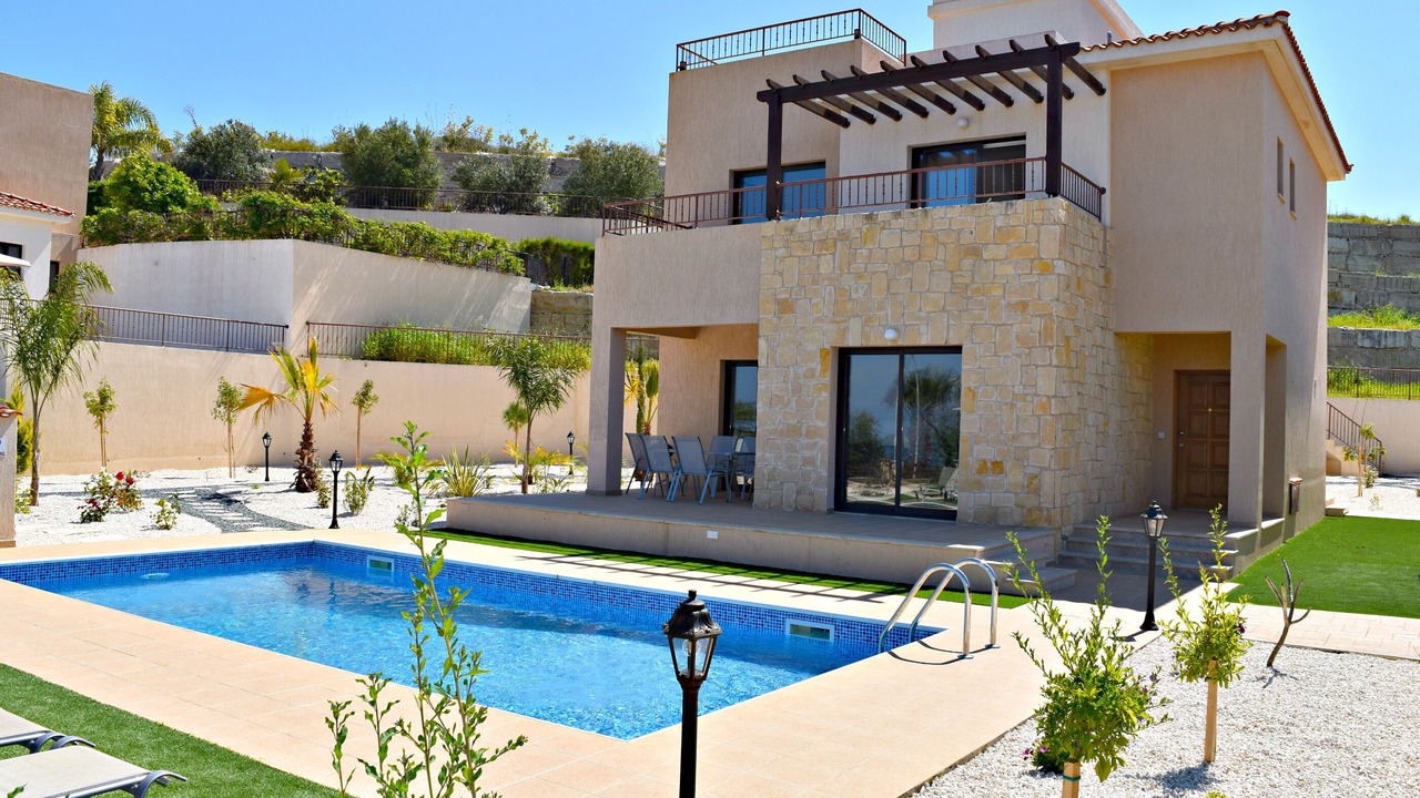 Photo of Outdoor in Latsi