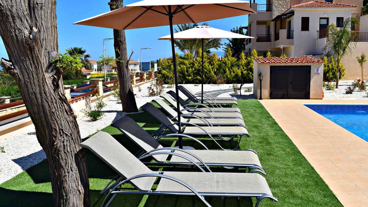 Photo of Outdoor in Latsi