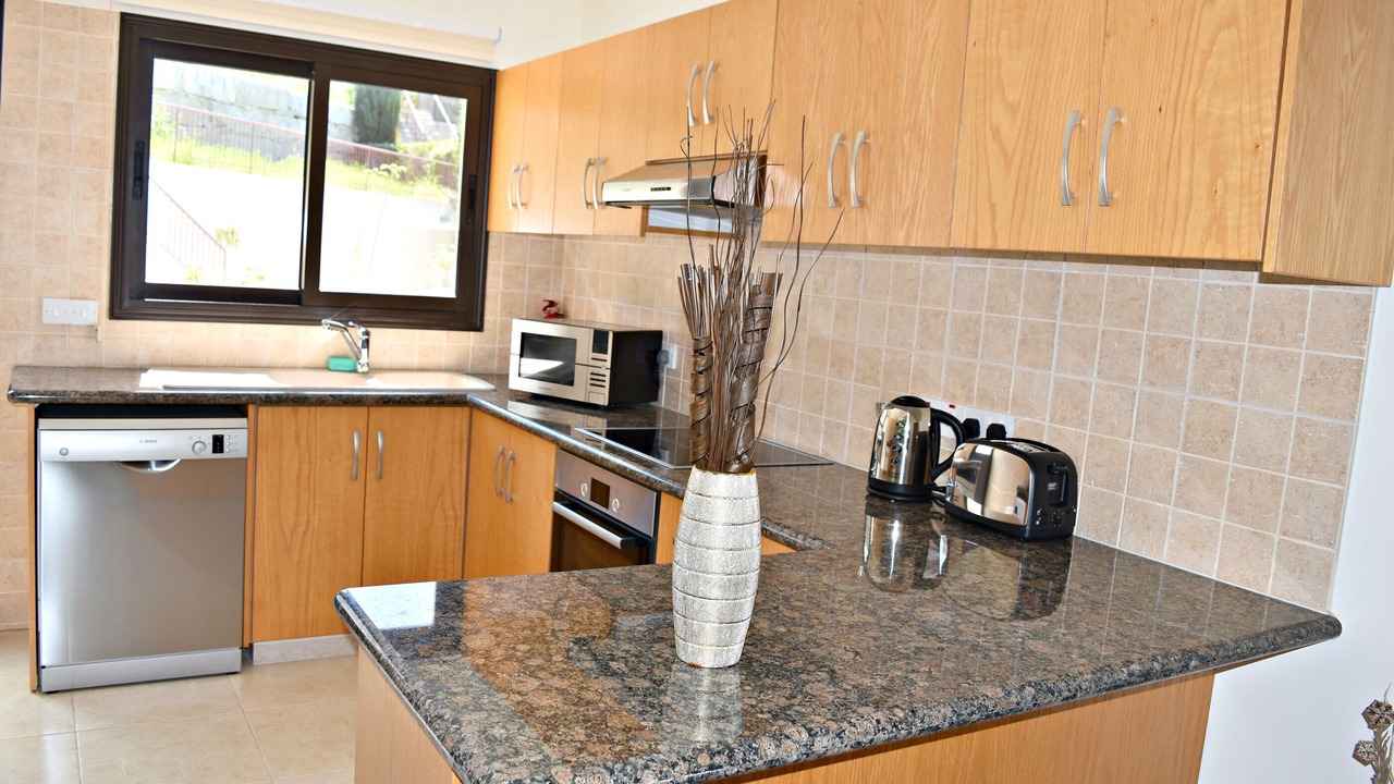 Photo of Kitchen in Latsi