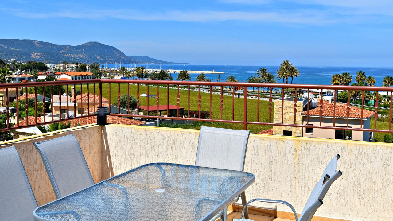 Photo of Outdoor in Latsi
