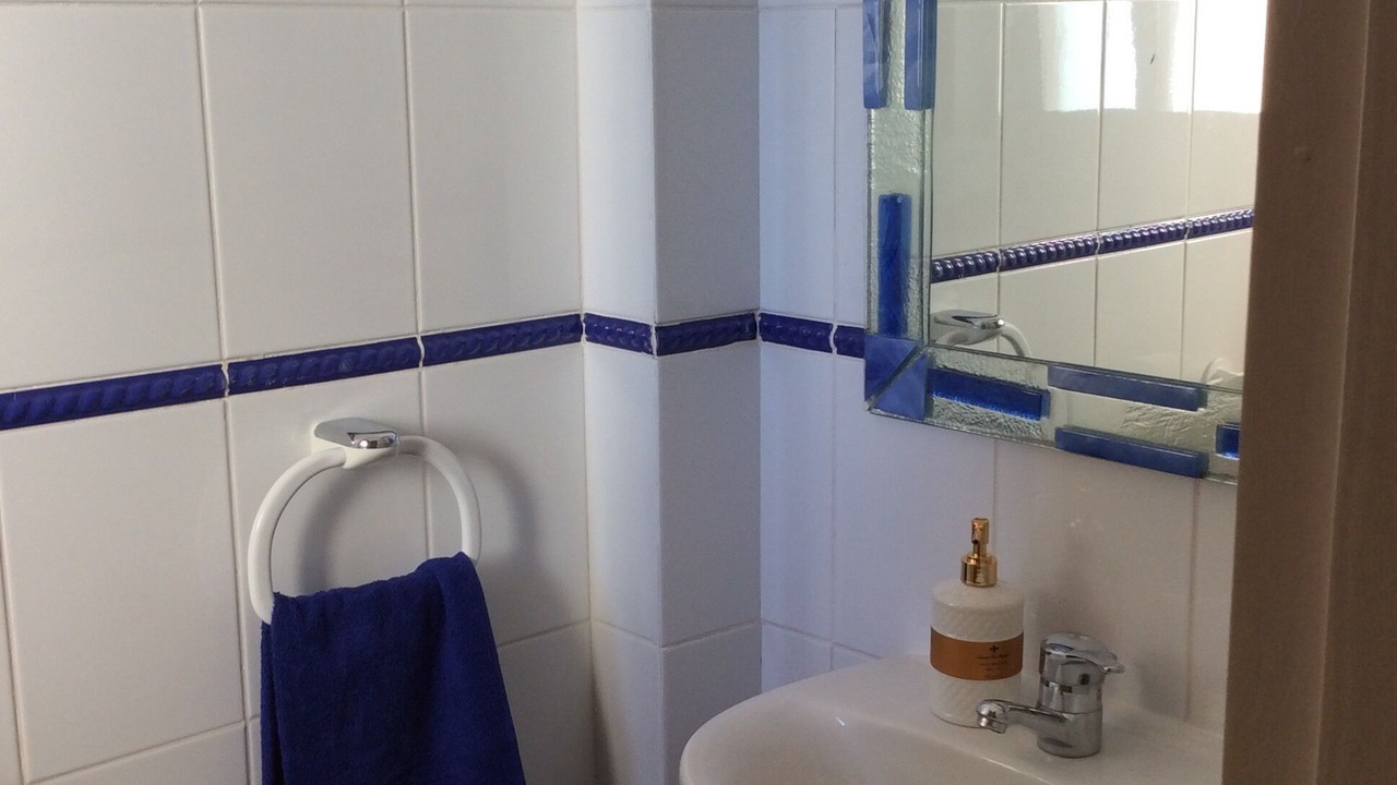 Photo of Bathroom in Psathi