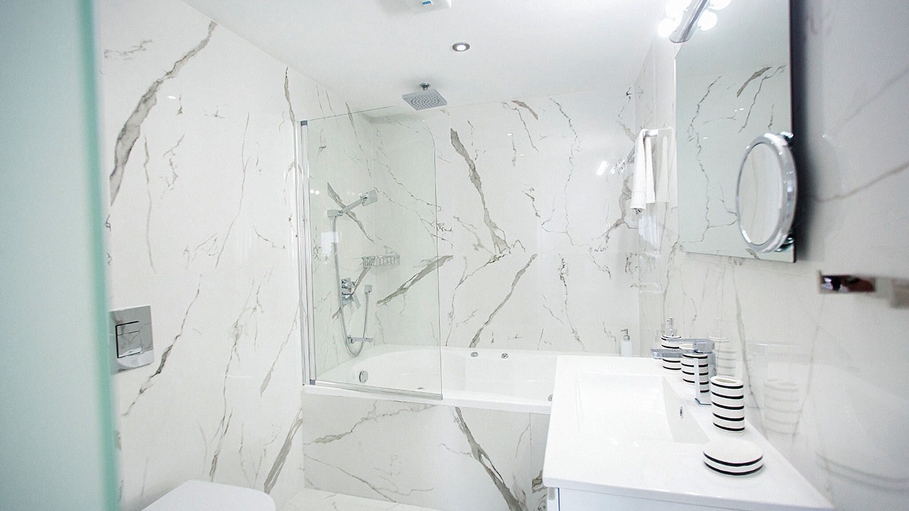 Photo of Bathroom in Neapolis