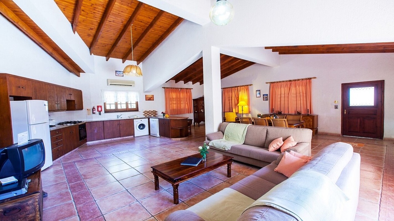 Photo of Livingroom in Polis
