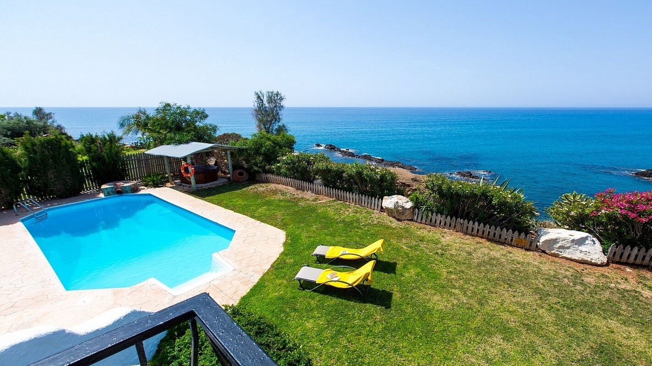 Photo of Outdoor in Pomos