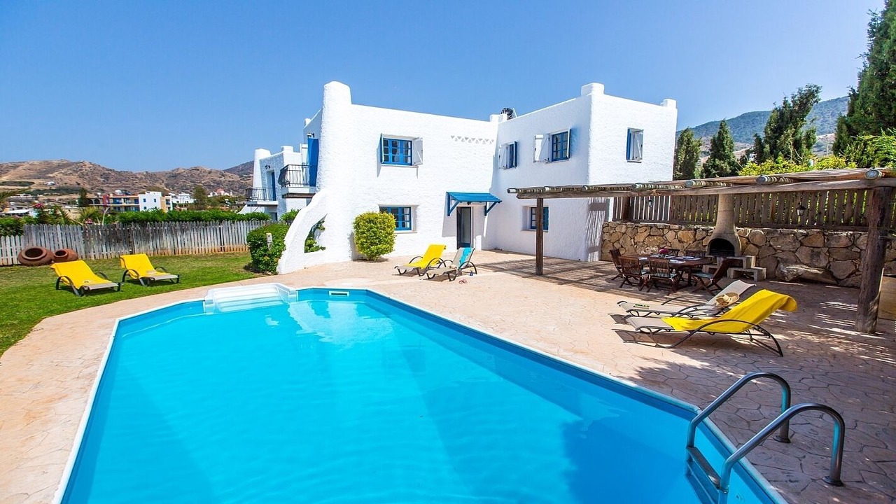 Photo of Outdoor in Pomos
