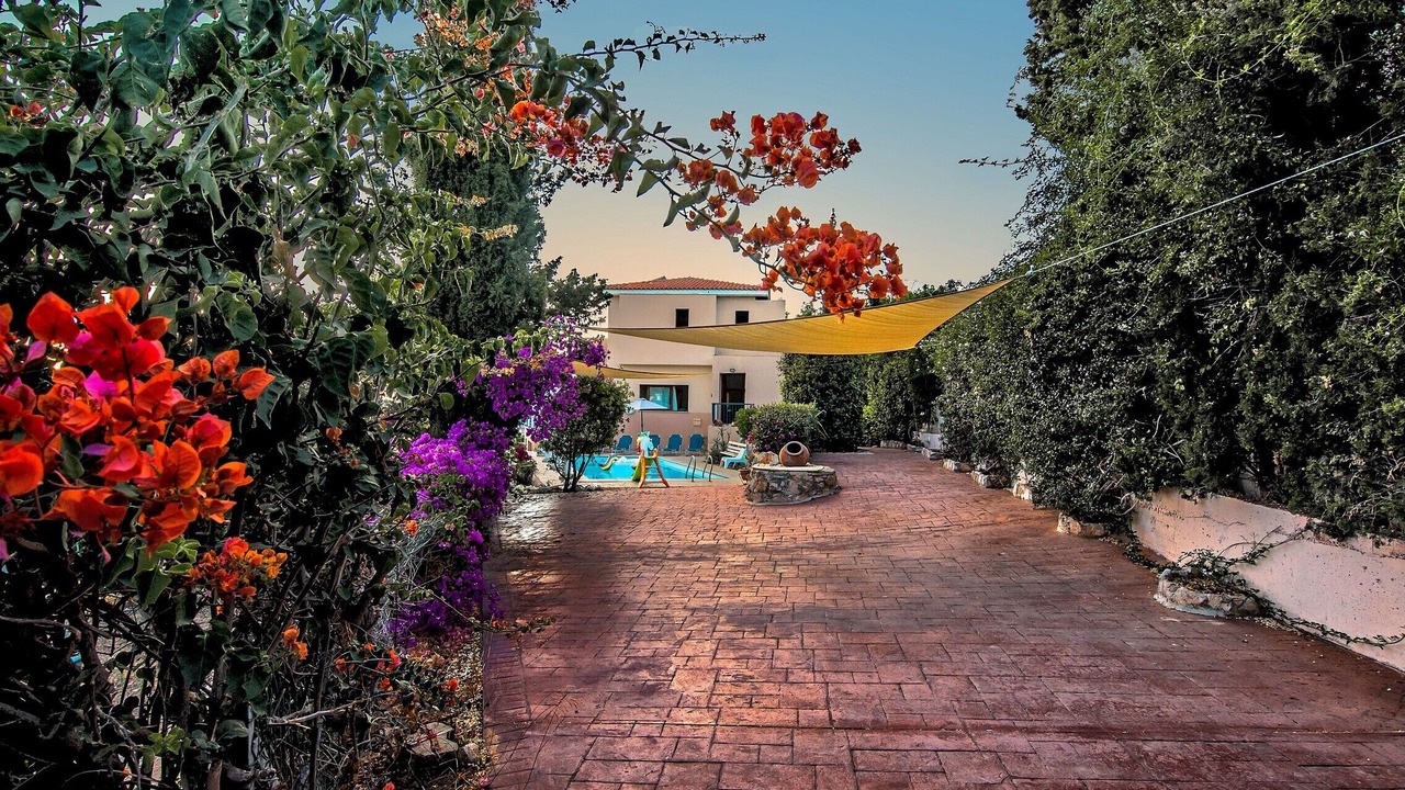 Photo of Outdoor in Peyia Town