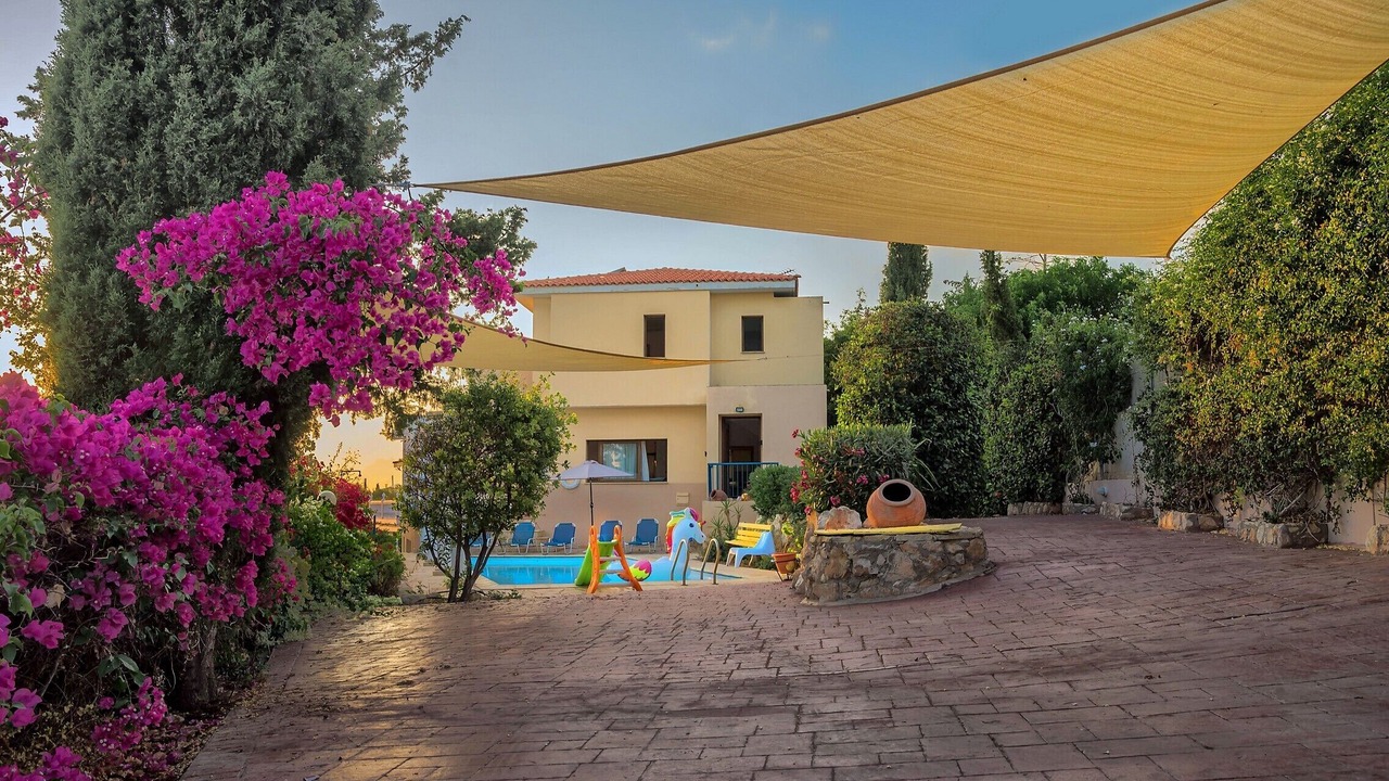 Photo of Outdoor in Peyia Town