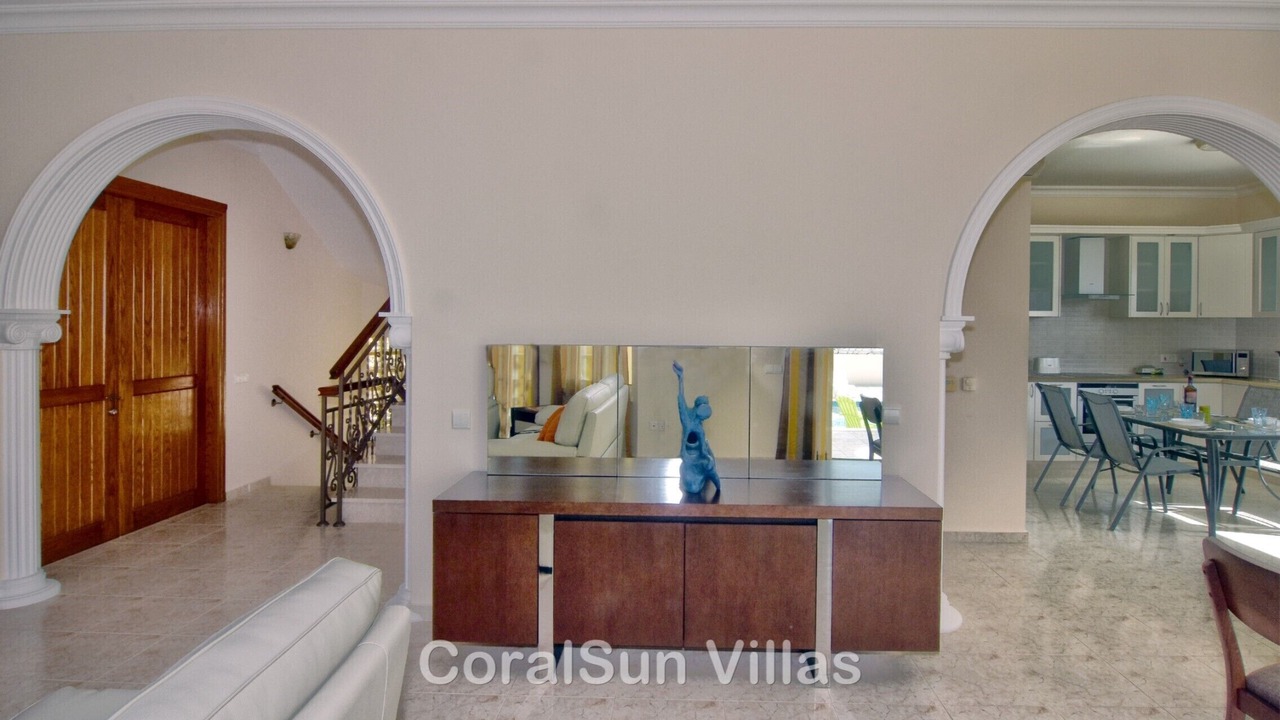 Photo of Livingroom in Argaka