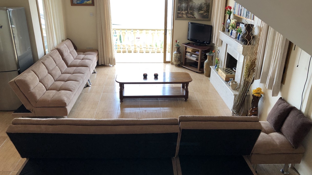 Photo of Livingroom in Peyia Town