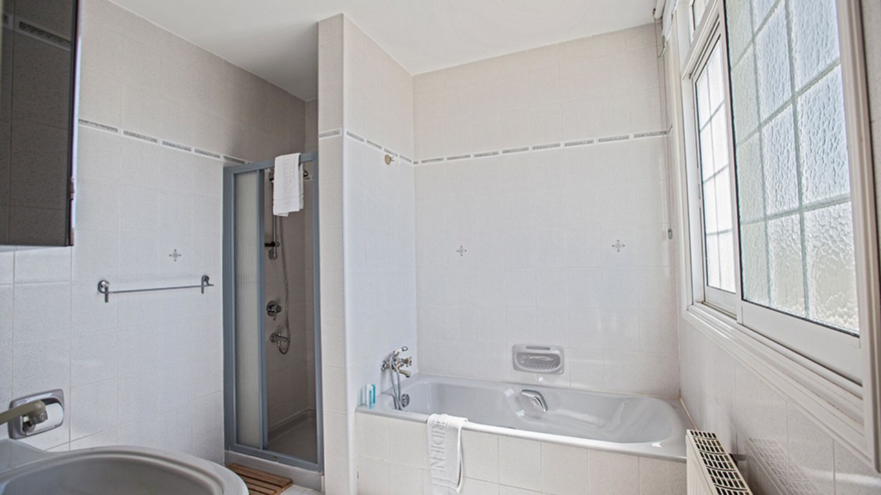 Photo of Bathroom in Paralimni