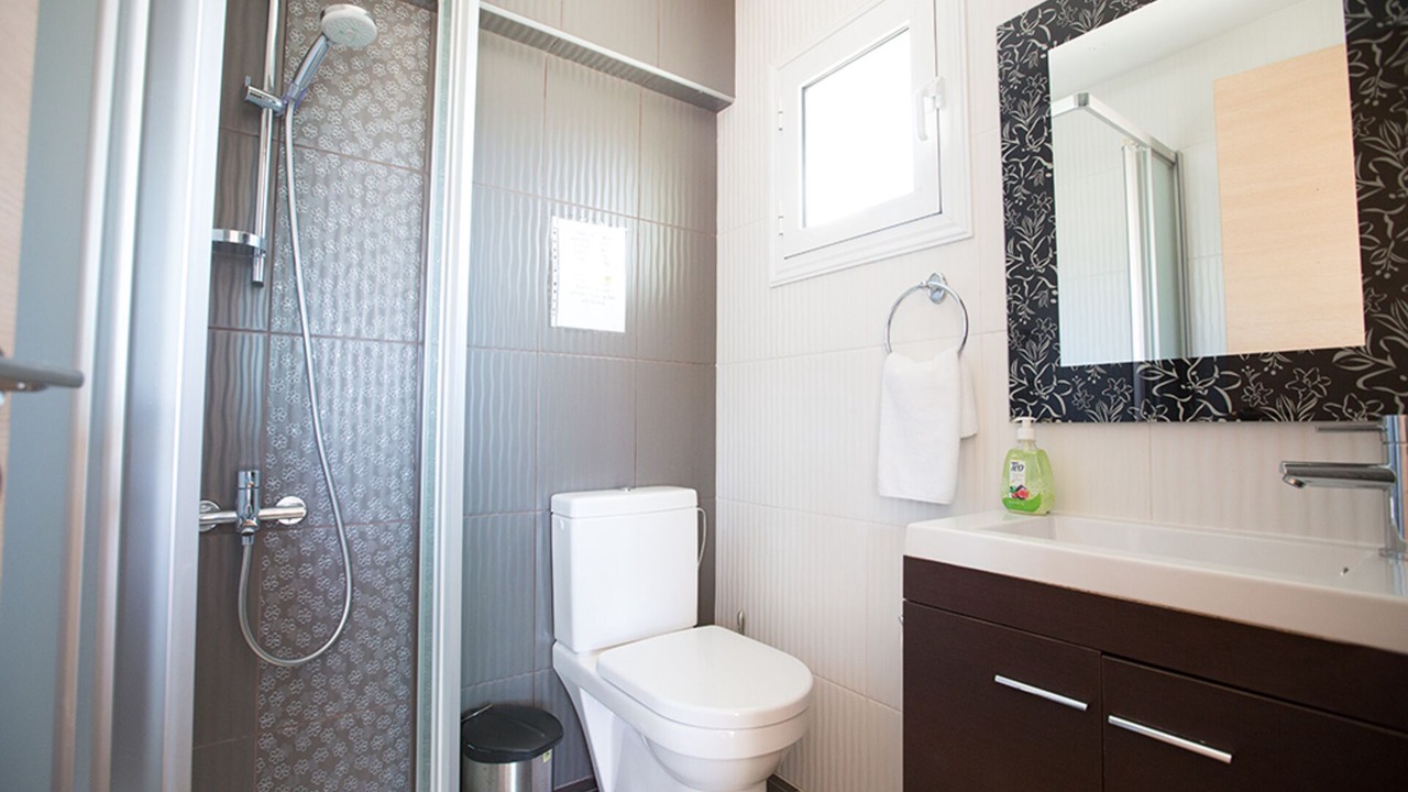 Photo of Bathroom in Pernera