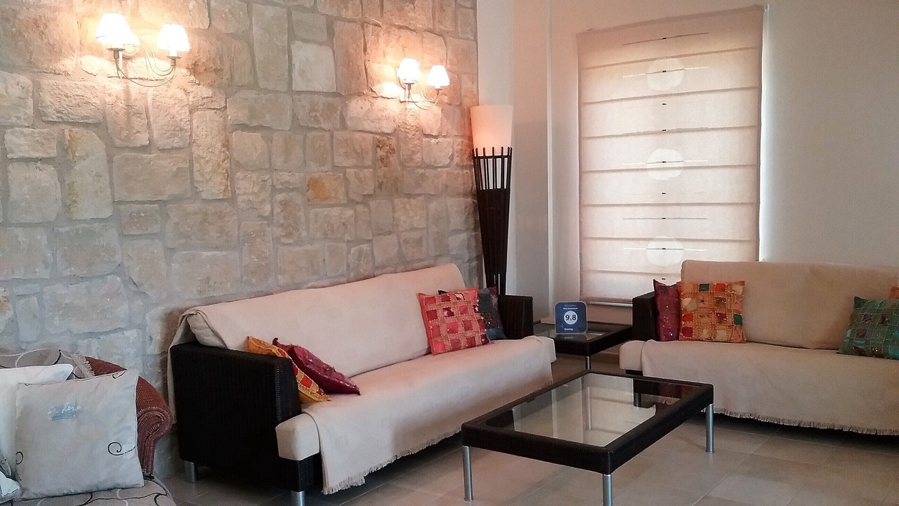 Photo of Livingroom in Pano Akourdalia