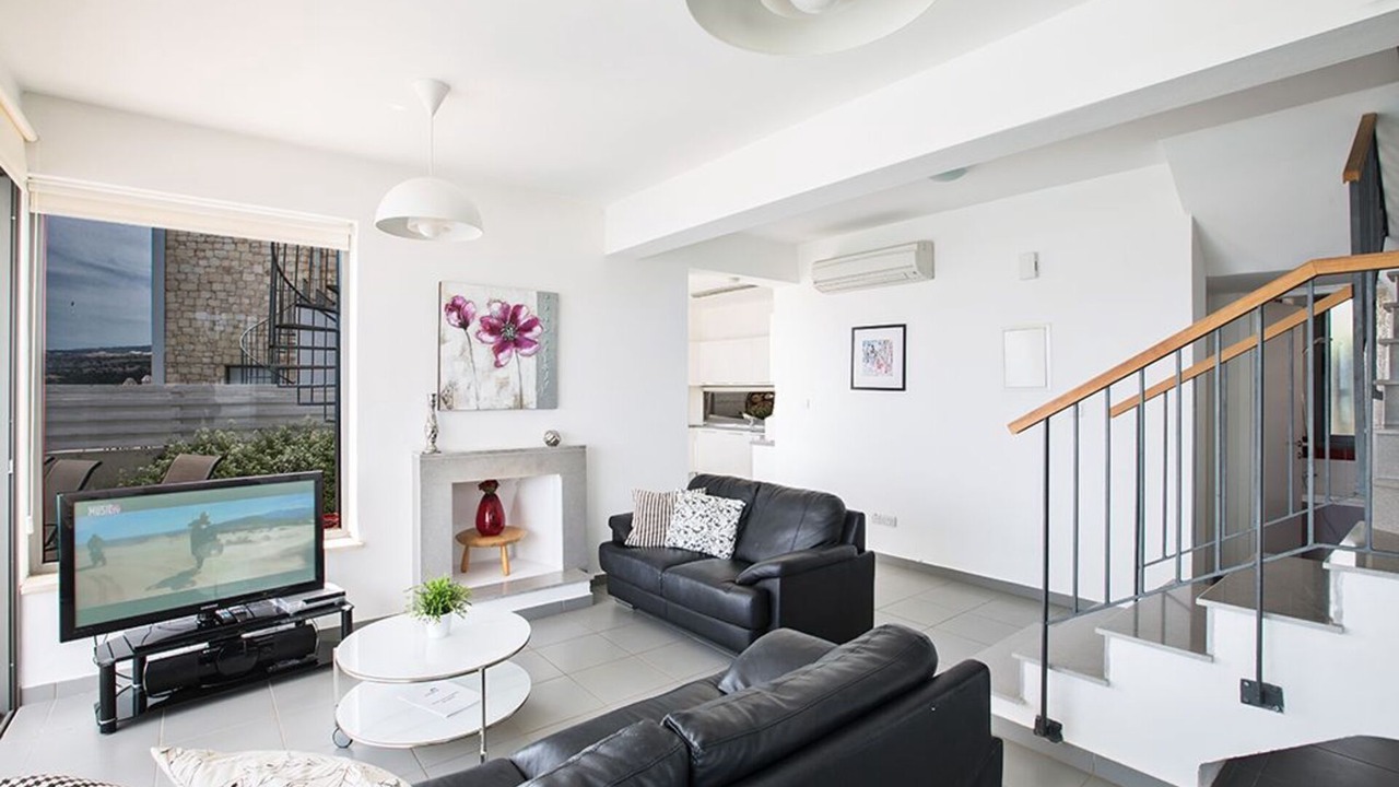 Photo of Livingroom in Latchi