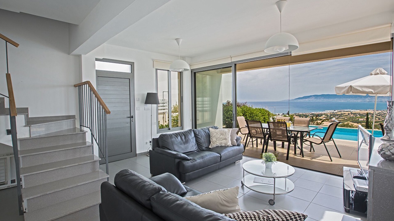 Photo of Livingroom in Latchi