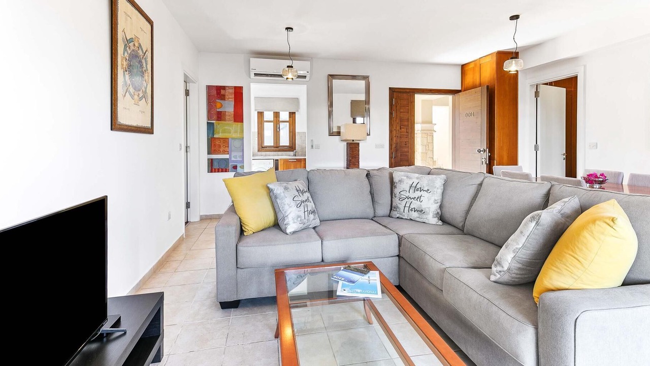 Photo of Livingroom in Aphrodite Hills