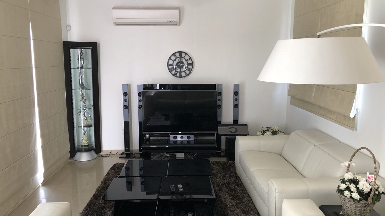 Photo of Livingroom in Pegeia