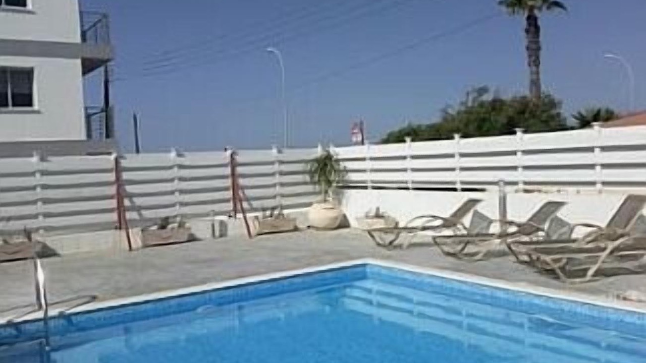 Photo of Outdoor in Pervolia