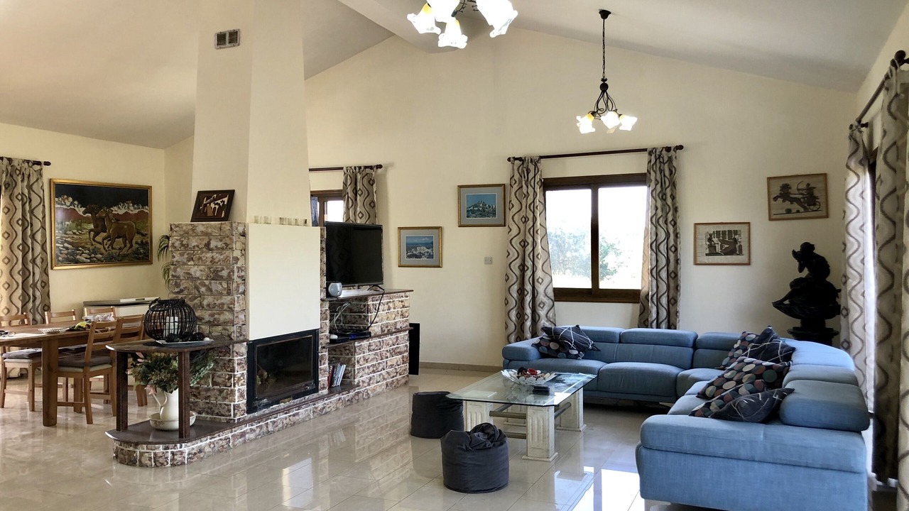 Photo of Livingroom in Latchi