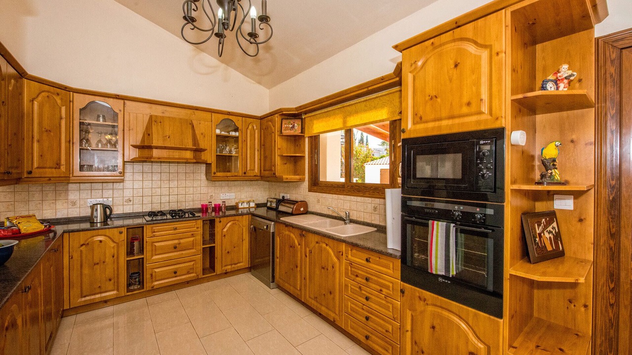 Photo of Kitchen in Latchi