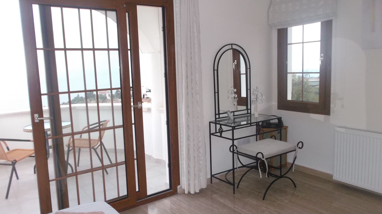 Photo of Patio Balcony in Esentepe