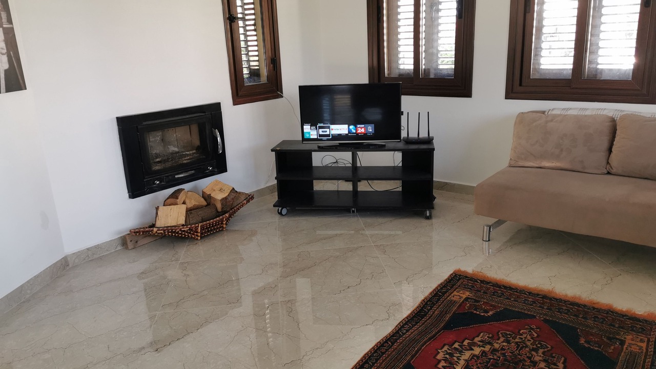 Photo of Livingroom in Kyrenia District
