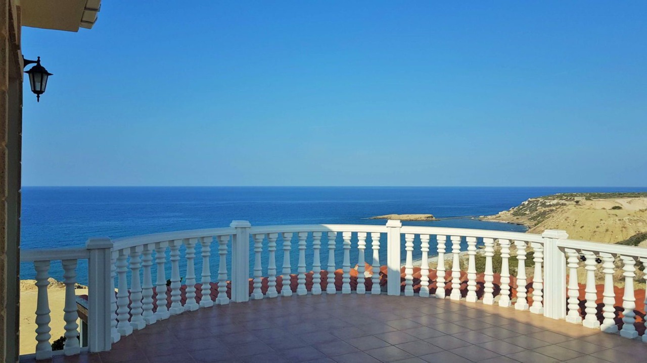 Photo of Patio Balcony in Esentepe
