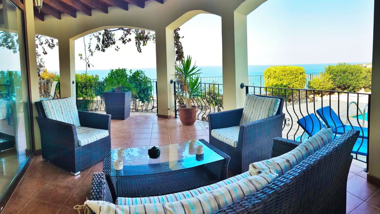 Photo of Patio Balcony in Esentepe
