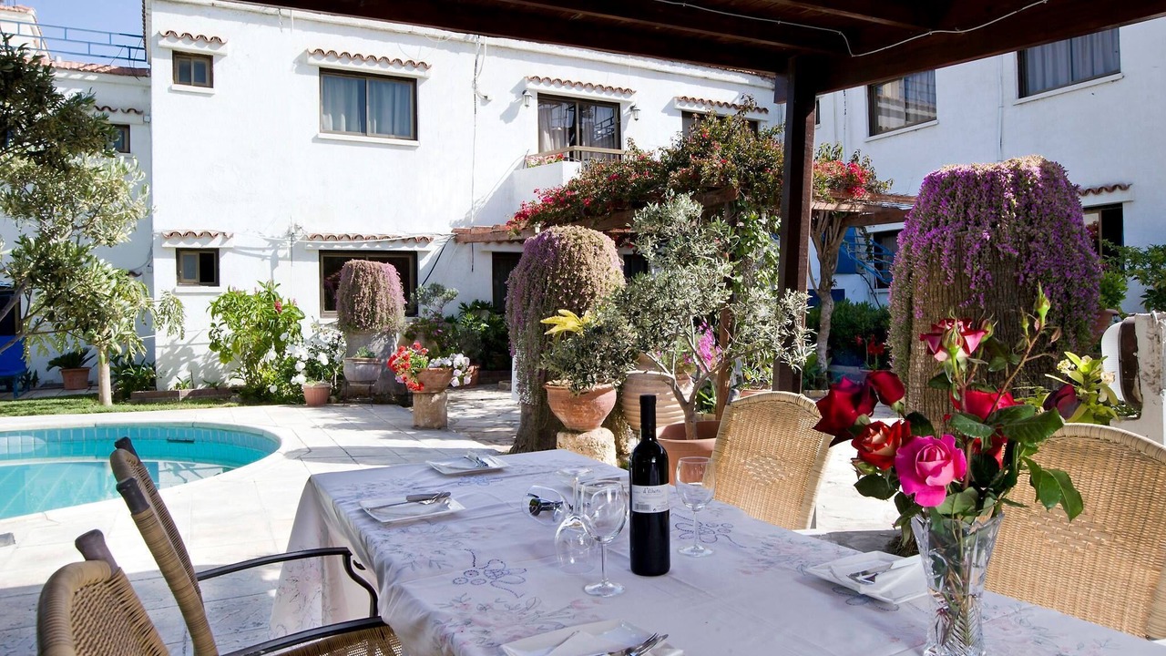 Photo of Outdoor in Polis