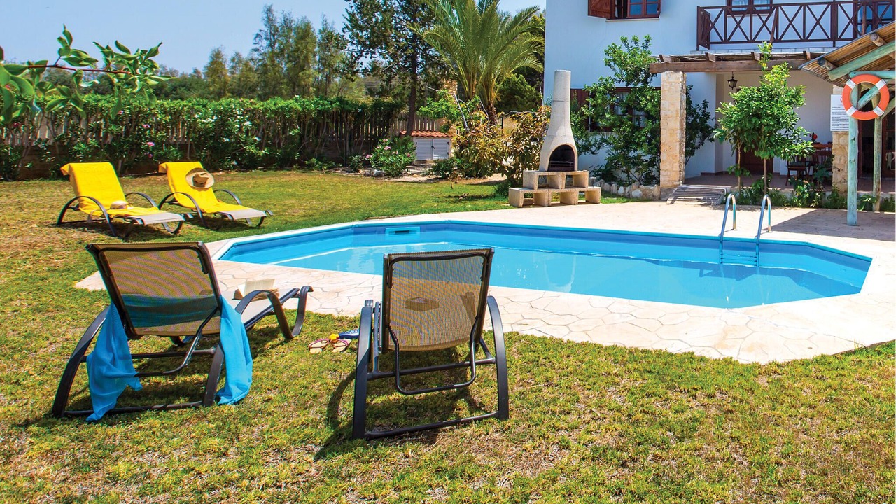 Photo of Outdoor in Pomos