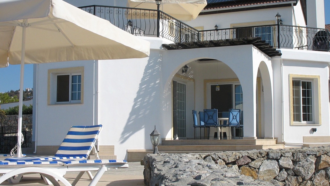 Photo of Patio Balcony in Esentepe