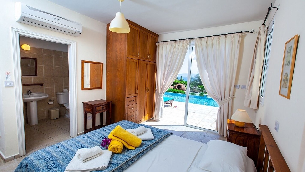 Photo of Bedroom in Latchi