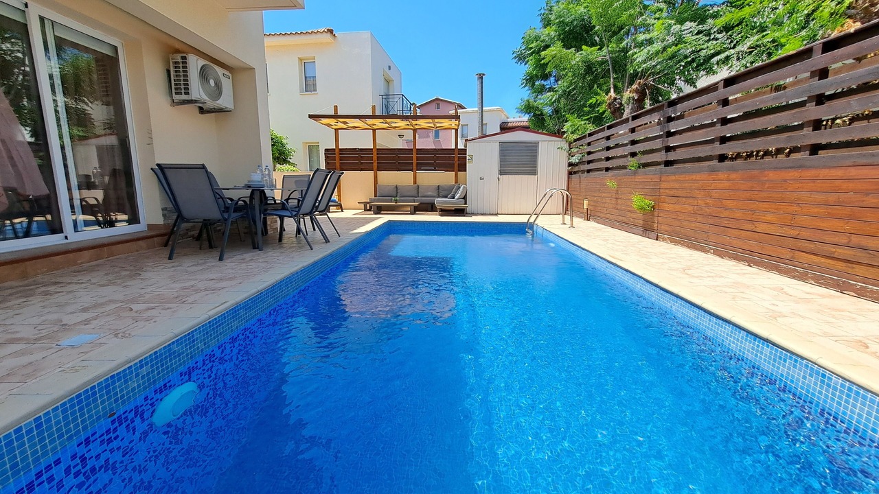 Photo of Outdoor in Pernera
