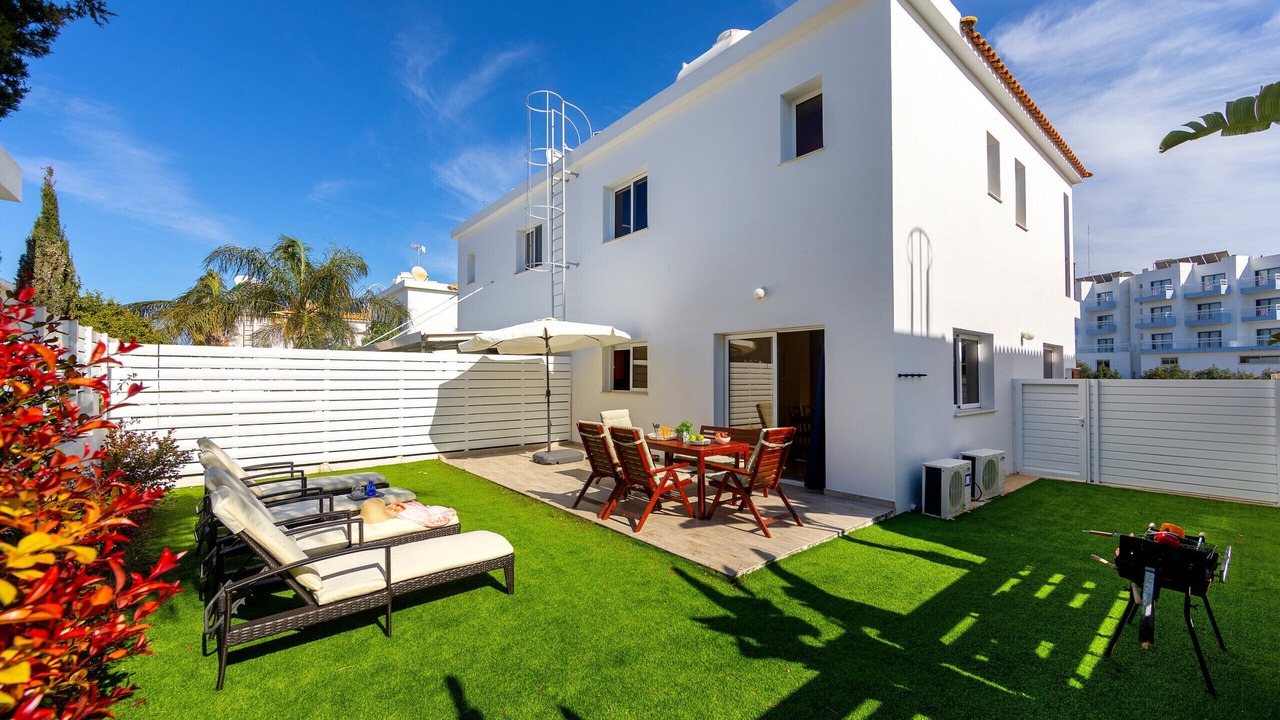 Photo of Outdoor in Pernera