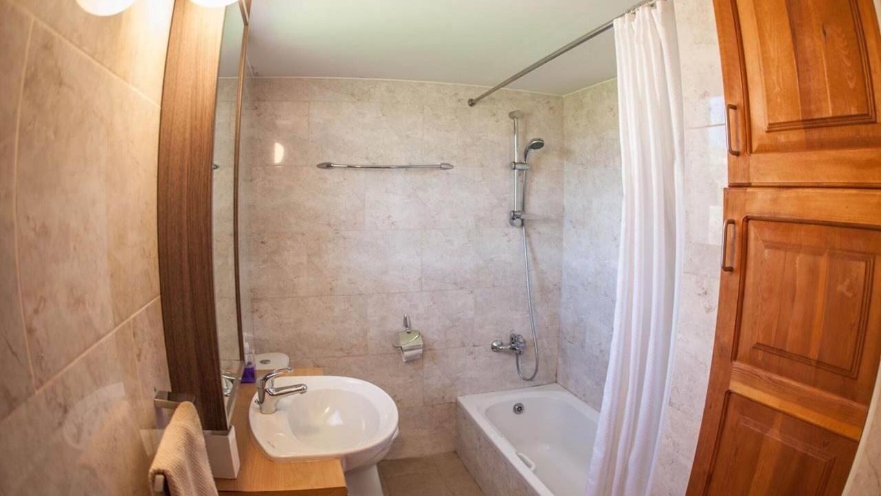 Photo of Bathroom in Laneia