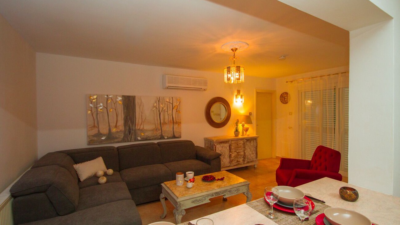 Photo of Livingroom in Akrounta