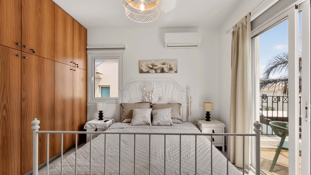 Photo of Bedroom in Cape Greko