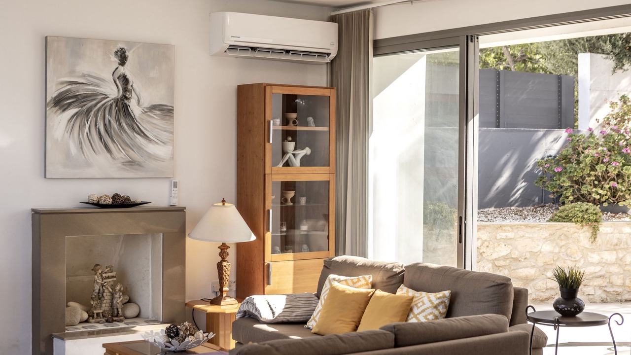 Photo of Livingroom in Latchi