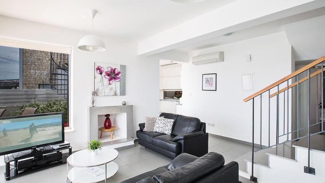 Photo of Livingroom in Latchi