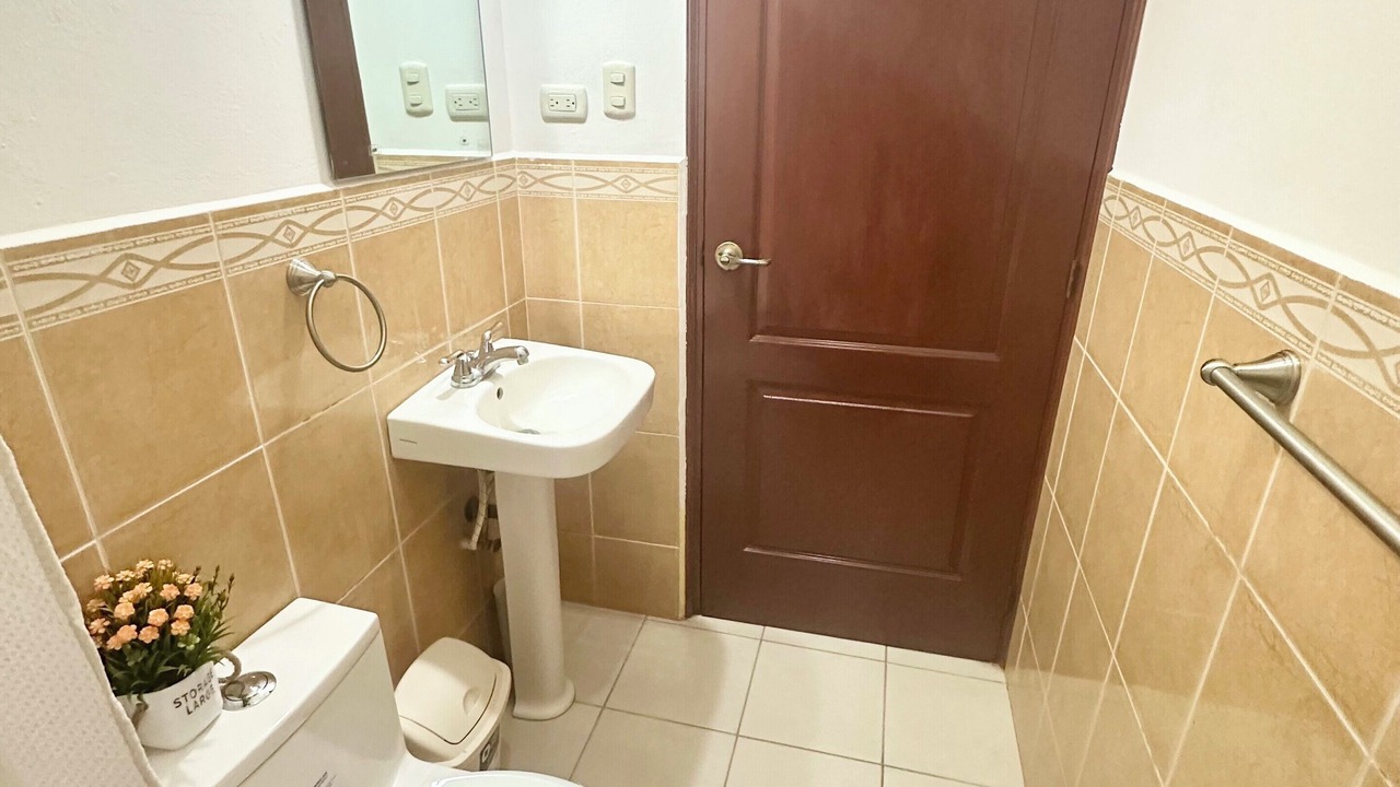 Photo of Bathroom in Leon