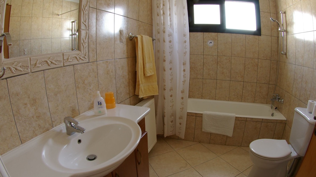 Photo of Bathroom in Kissonerga