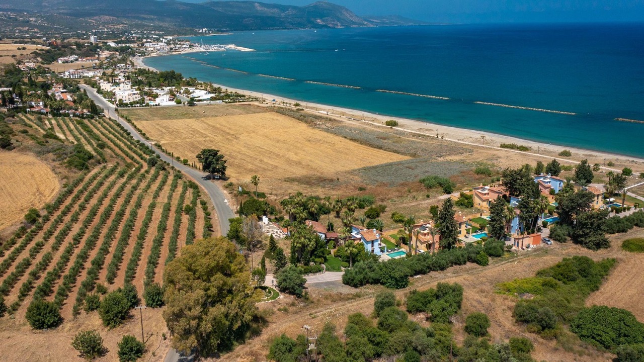 Photo of Outdoor in Polis