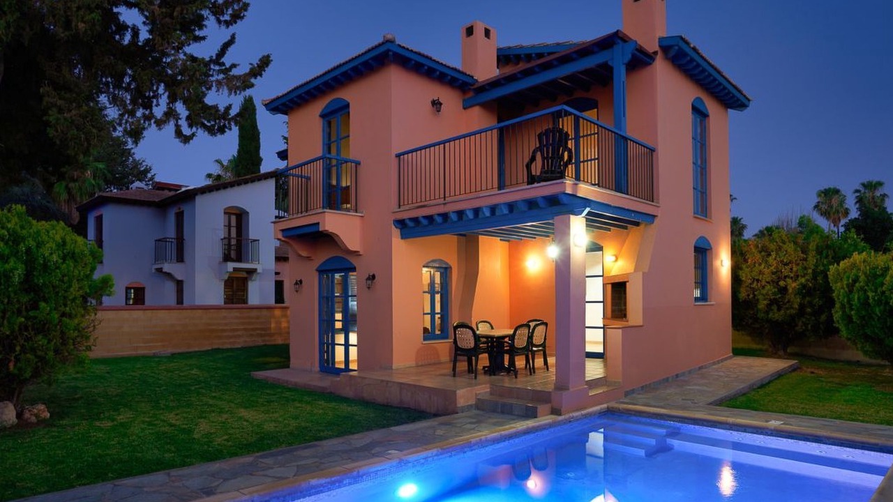 Photo of Outdoor in Polis
