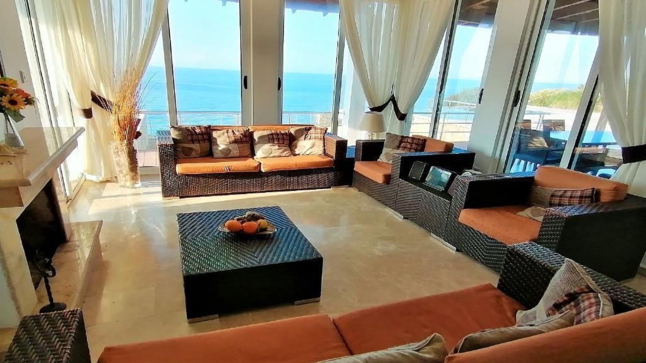 Photo of Livingroom in Esentepe