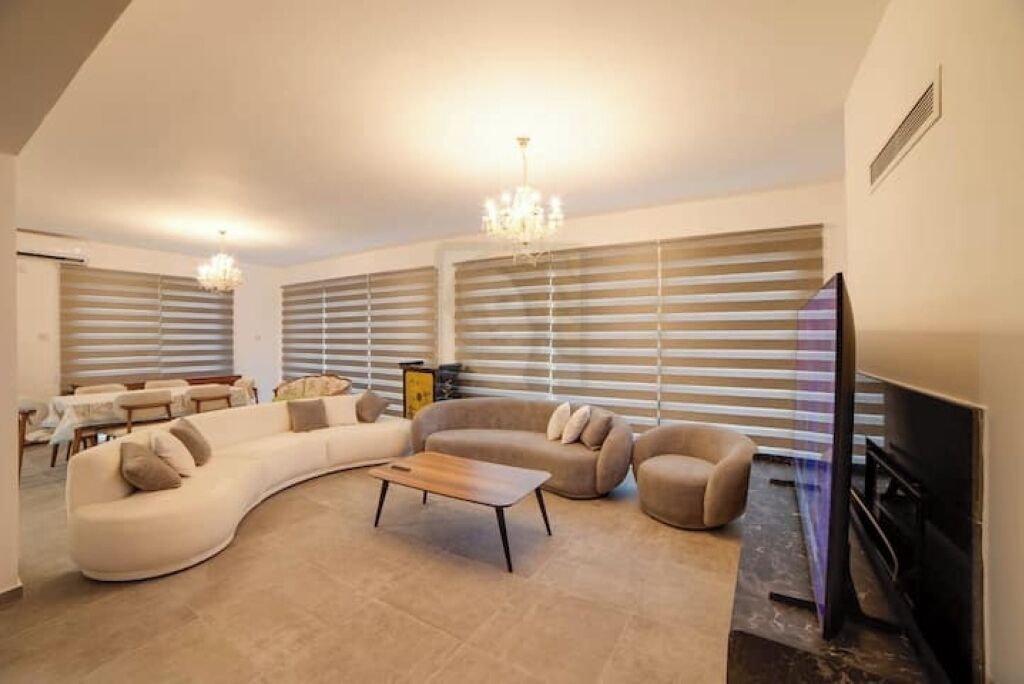Photo of Livingroom in Kyrenia District