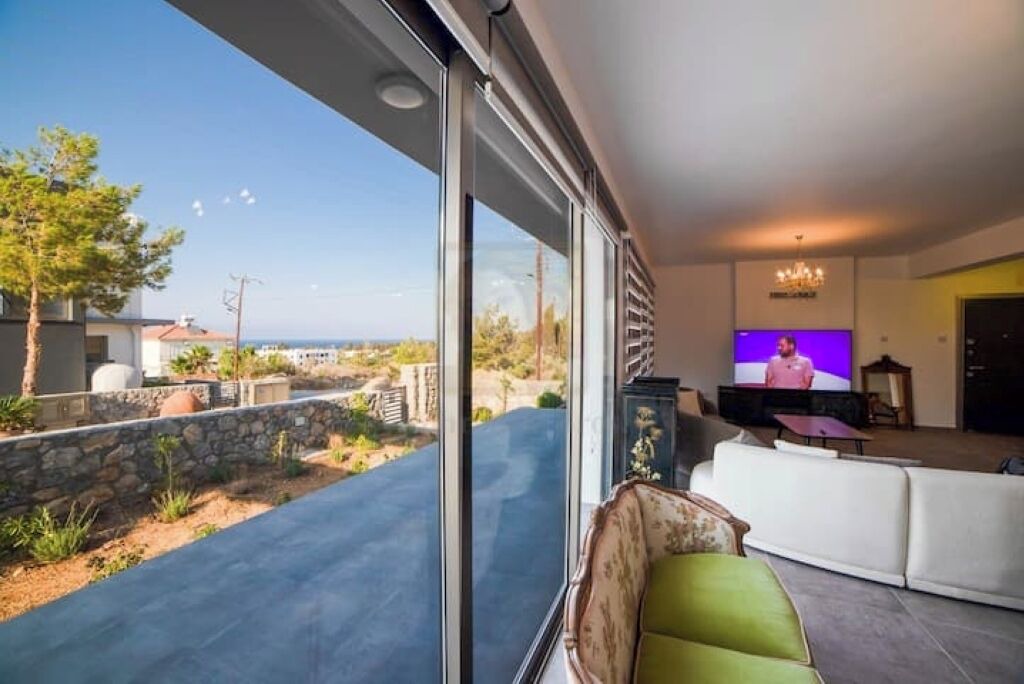 Photo of Livingroom in Kyrenia District