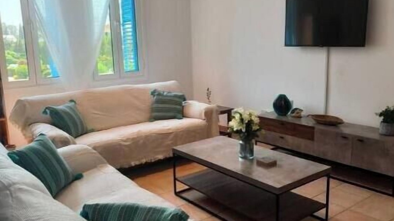 Photo of Livingroom in Pervolia