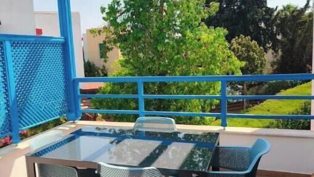 Photo of Outdoor in Pervolia