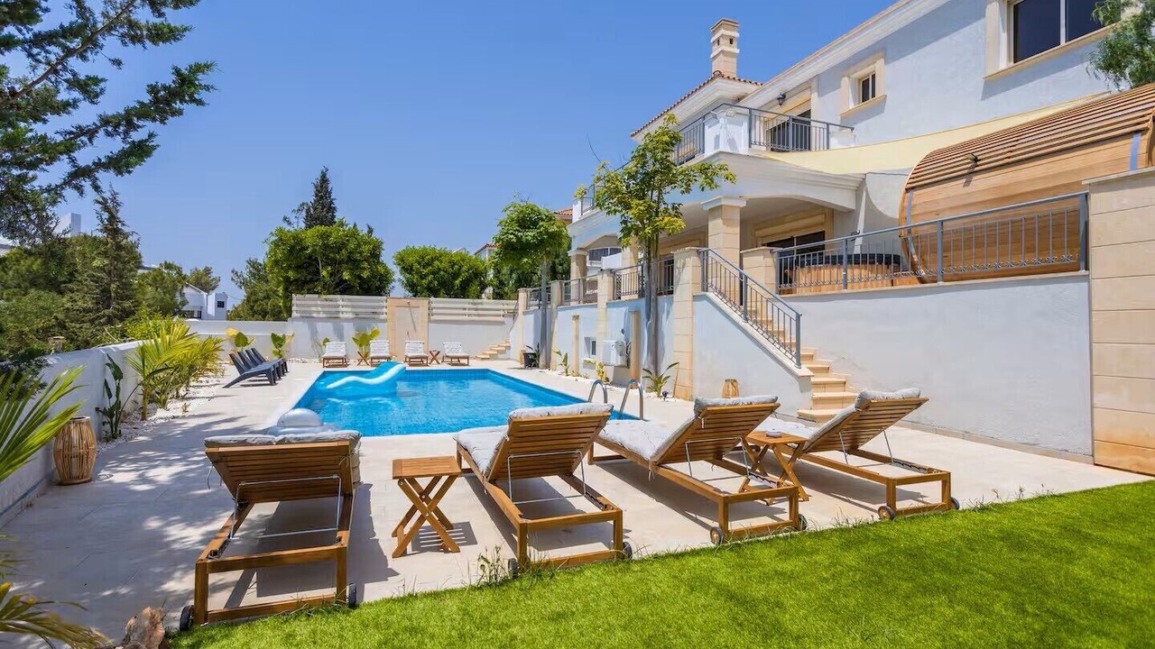 Photo of Outdoor in Agios Tychon