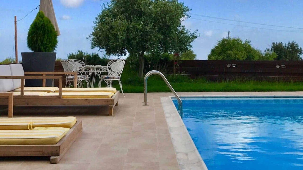 Photo of Outdoor in Anogyra